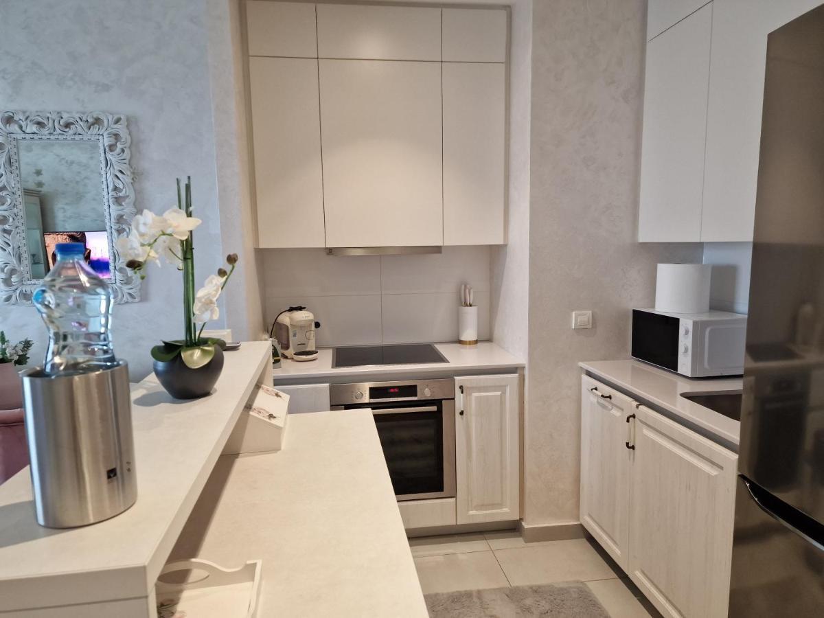 Daire Na Vodi - Bw Vista Luxury Belgrad